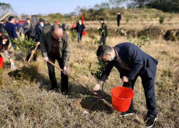 九江长运：办实事 注活力 促振兴